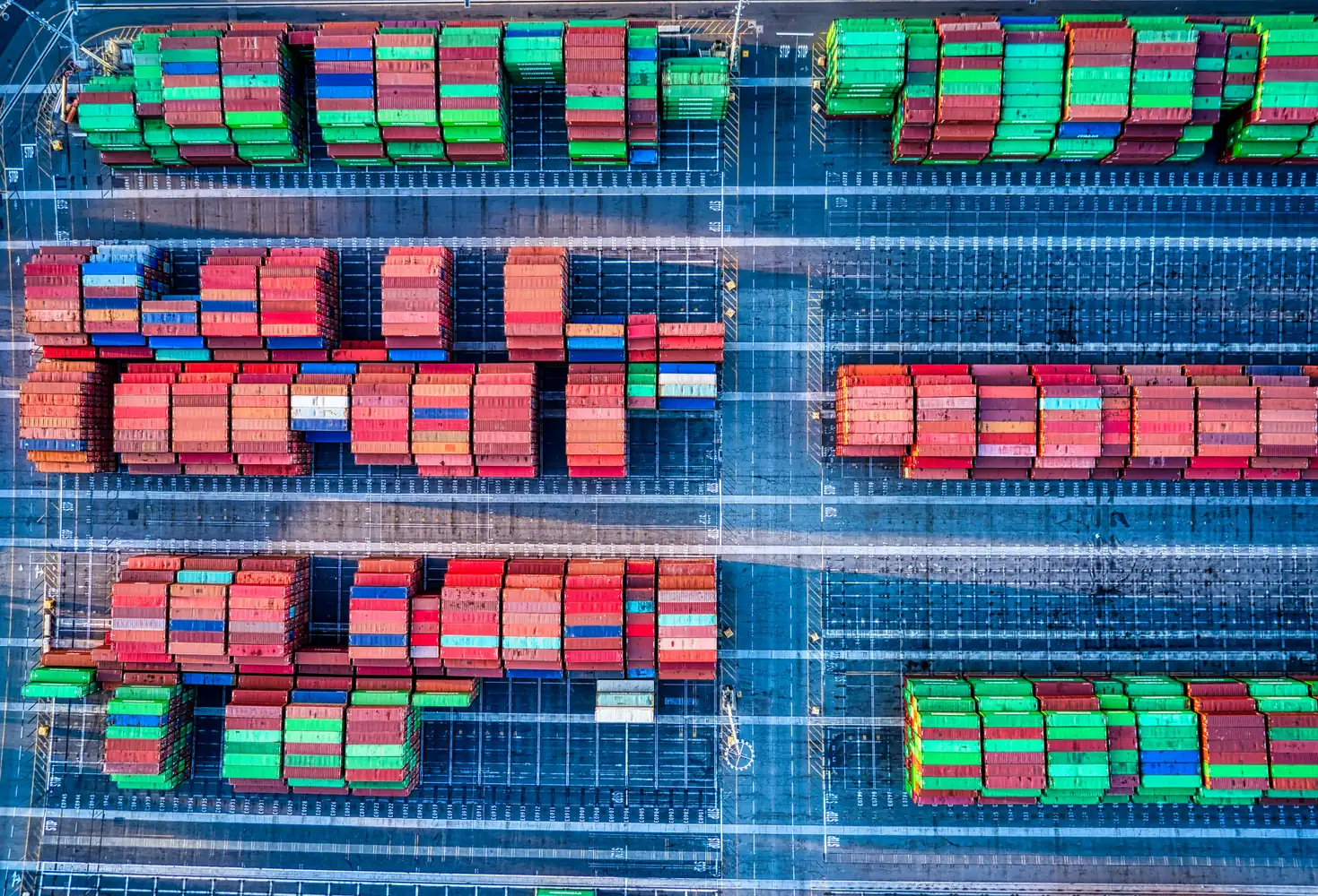 How to Integrate Real-Time Tracking Solutions into Your Supply Chain Strategy