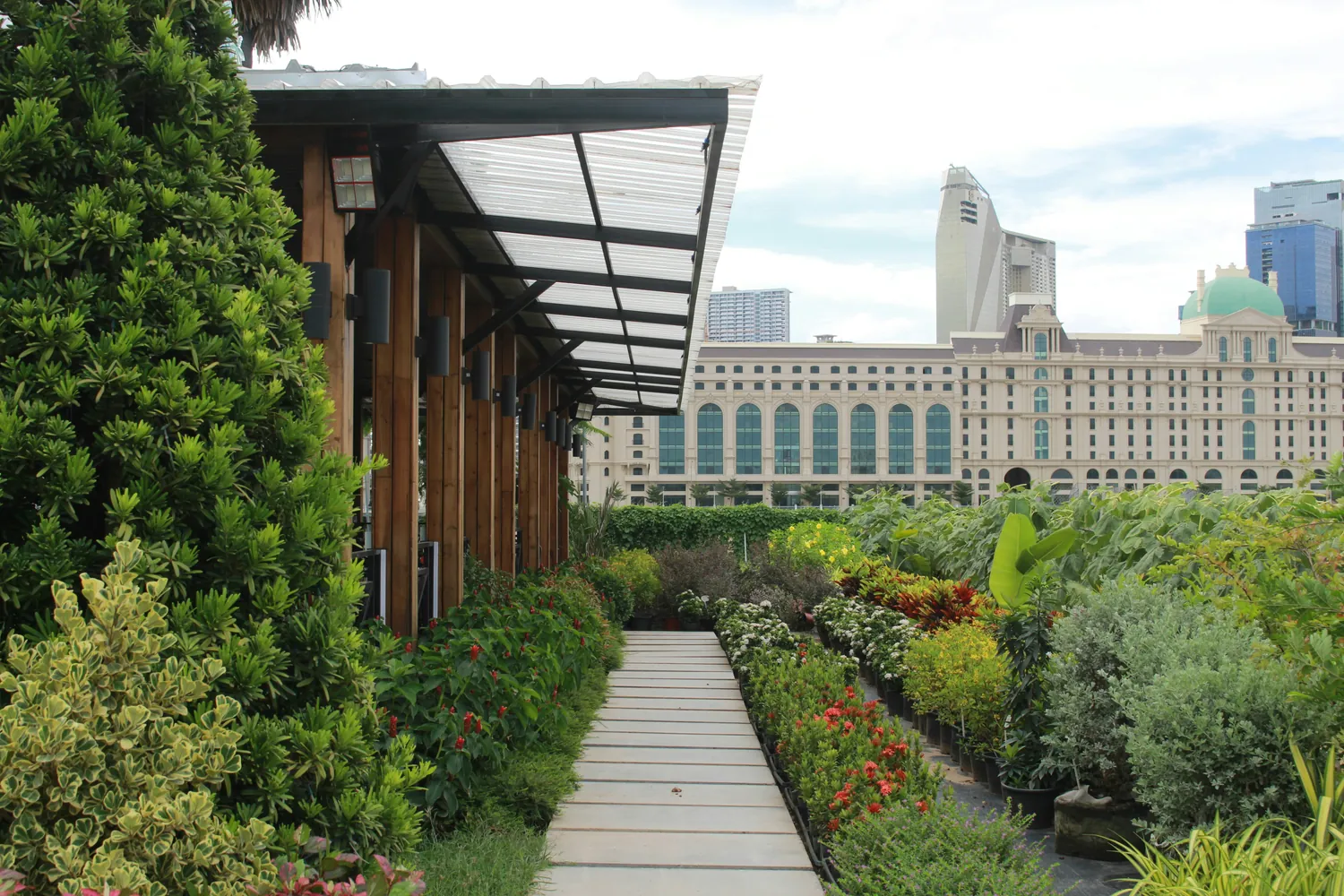 Exploring the Connection Between City Gardens and Emotional Resilience